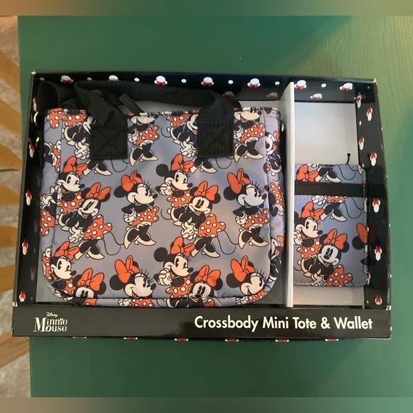 Disney Minnie Mouse Crossbody Mini Tote and wallet NIB - Picture 4 of 9